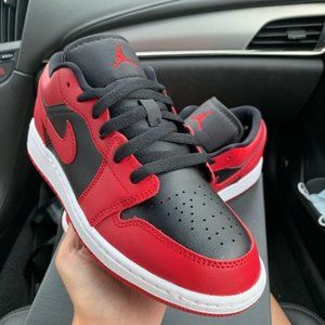 Air Jordan 1 Mid Black University Blue